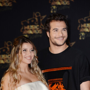 Amir Haddad et sa femme Lital (enceinte) - 20ème cérémonie des NRJ Music Awards au Palais des Festivals à Cannes. Le 10 novembre 2018 © Christophe Aubert via Bestimage 