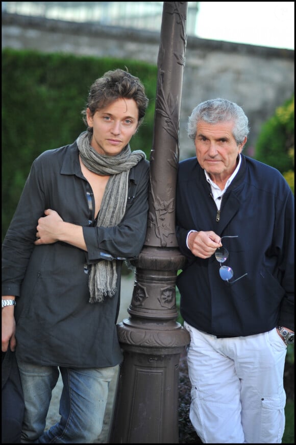 Le chanteur Raphaël et Claude Lelouch en 2010 au festival du film francophone d'Angoulême.