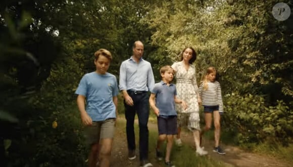 Kate Middleton en a fini avec la chimiothérapie et annonce dans une vidéo publiées sur les réseaux sociaux le 9 septembre 2024 qu'elle reprend ses activités. Traitée pour un cancer dont elle n'a pas dévoilé la nature, la princesse de Galles a publié une vidéo où on la voit notamment entourée du prince William et de leurs enfants, le prince George, la princesse Charlotte et le prince Louis. © Prince and Princess of Wales Instagram via Bestimage 