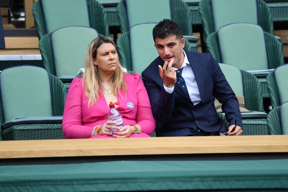 Marion Bartoli et son mari Yahya Boumediene dans les tibunes du tournoi de tennis de Wimbledon au All England Lawn Tennis and Croquet Club à Londres, Royaume Uni, le 10 juillet 2021. © Antoine Couvercelle/Panoramic/Bestimage