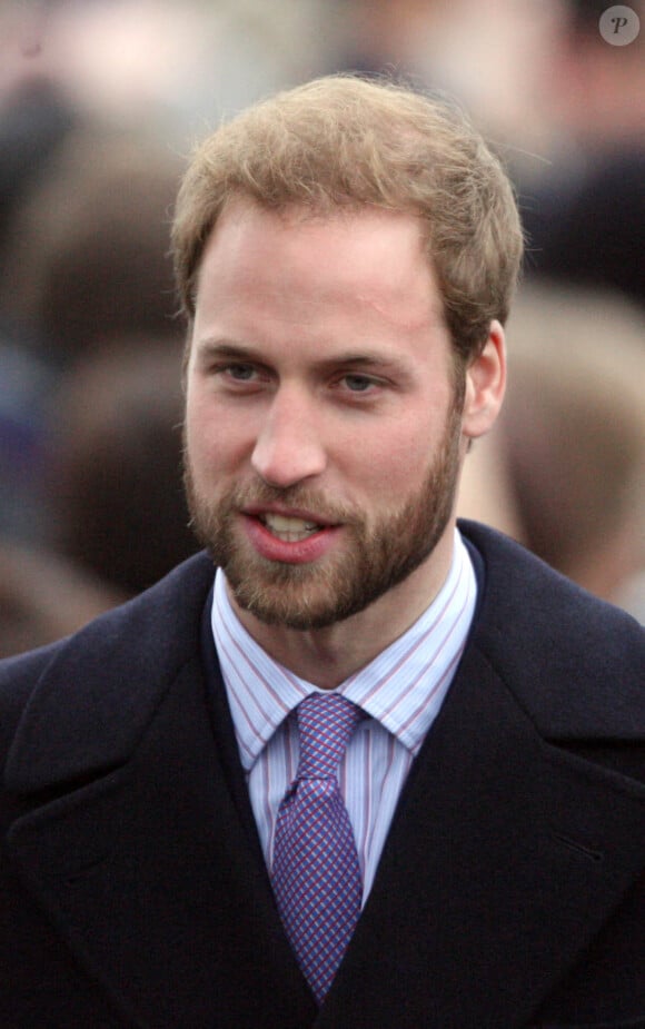 La dernière fois que William avait été aperçu avec une barbe remonte au 25 décembre 2008
Le Prince William arrive avec les membres de la famille royale pour un service religieux le jour de Noël sur le domaine de la Reine à l'église St Mary Magdalene, près de Sandringham House dans le Norfolk, au Royaume-Uni, le 25 décembre 2008.