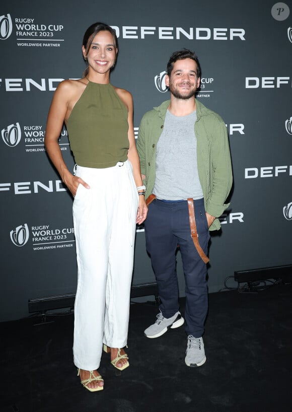 "En fait, on a longtemps véhiculé, et certaines personnes d'une certaine génération, on leur a dit si jamais tu te tiens pas bien, tu vas avoir mal au dos plus tard."
Marine Lorphelin, miss France 2013 et Grégoire Gibault - Soirée Defender "Jaguar Land Rover" Black Carpet à l'occasion de la Coupe du Monde de Rugby 2023 au Palais de Tokyo à Paris le 7 septembre 2023. © Coadic Guirec/Bestimage