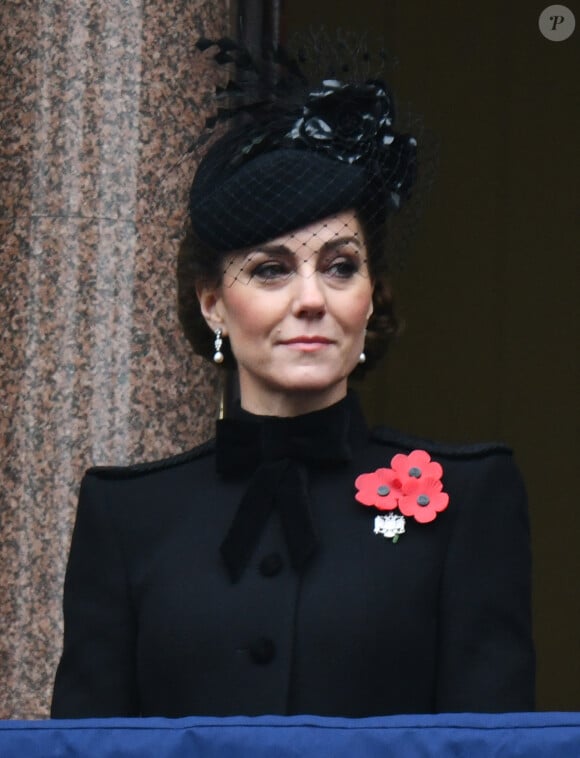 Catherine Kate Middleton, princesse de Galles - La famille royale honore les disparus des deux guerres mondiales lors de la cérémonie Remembrance Sunday ( Dimanche du souvenir ) au Cénotaphe à Londres