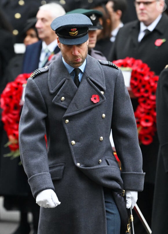 Le prince William, prince de Galles - La famille royale honore les disparus des deux guerres mondiales lors de la cérémonie Remembrance Sunday ( Dimanche du souvenir ) au Cénotaphe à Londres - Photo ©Alpha Press