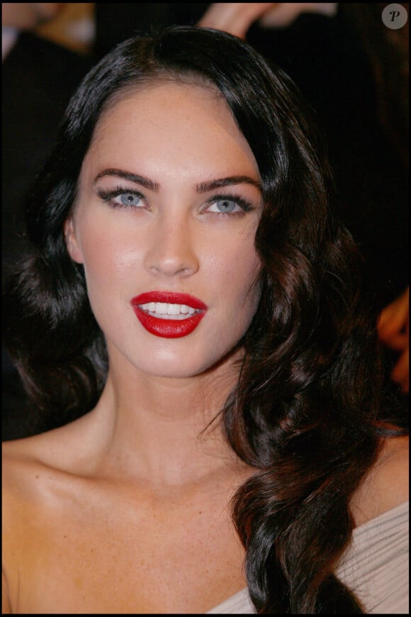 
Megan Fox- people au défilé Giorgo Armani Haute Couture autonome hiver 2009/2010 