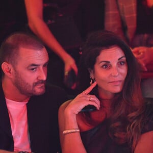 et sa belle Deborah s'y dévoile, radieuse comme toujours et complice avec son pâtissier.
Cyril Lignac et Déborah - Front Row du défilé Etam Live Show 2023 au Palace à Paris le 26 septembre 2023. © Veeren / Bestimage