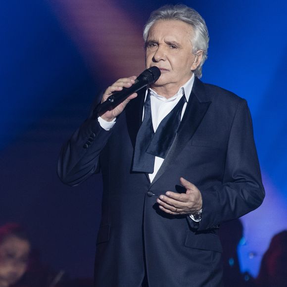 Exclusif - Michel Sardou en concert à la Seine Musicale, jusqu'au 7 janvier 2018 et les 14 et 15 mars, pour sa dernière tournée "La dernière danse" à Boulogne-Billancourt. Le 26 décembre 2017. La tournée se poursuivra en France jusqu'à fin mars 2018, et se terminera avec deux ultimes représentations les 23 et 24 mars à la Seine Musicale © Pierre Perusseau / Bestimage