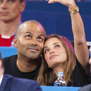 Tony Parker et sa compagne Agathe Teyssier - Célébrités assistent à la victoire de Teddy Riner sacré champion Olympique aux épreuves de judo +100KG lors des Jeux Olympiques de Paris 2024 (JO) au Arena Champs de Mars à Paris le 2 aout 2024. © Perusseau-Jacovides/Bestimage 