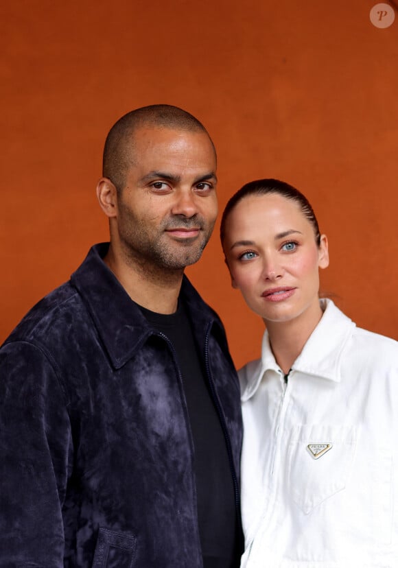 Tony Parker et sa compagne Agathe Teyssier au village lors des Internationaux de France de tennis de Roland Garros 2024 à Paris le 2 juin 2024. © Dominique Jacovides / Cyril Moreau / Bestimage