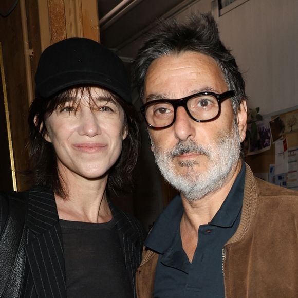 Alice Attal - fille de Charlotte Gainsbourg et Yvan Attal - a fêté son 22e anniversaire.
Charlotte Gainsbourg et son compagnon Yvan Attal - Soirée de mobilisation "L'Europe contre l'antisémitisme" au théâtre Antoine à Paris © Coadic Guirec/Bestimage