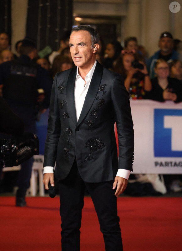 Nikos Aliagas - Photocall de la 26ème édition des NRJ Music Awards au palais des festivals de Cannes, France, le 1er novembre 2024. © Guignebourg-Bebert/Bestimage 