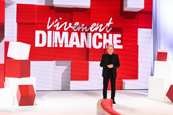 Exclusif - Michel Drucker - Enregistrement de l'émission Vivement dimanche, diffusée sur France 3 le 17 novembre 2024. © Guillaume Gaffiot / Bestimage 