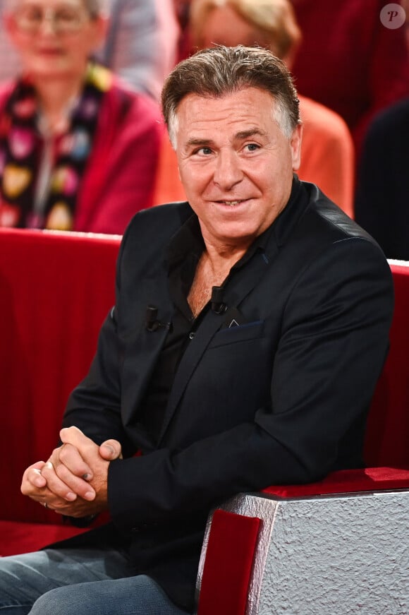 Il évoquera notamment le spectacle "Hors-la-Loi"
Exclusif - Roberto Alagna - Enregistrement de l'émission Vivement dimanche, diffusée sur France 3 le 17 novembre 2024. © Guillaume Gaffiot / Bestimage 