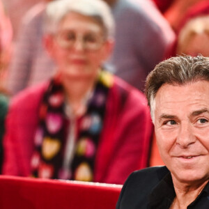 Exclusif - Sarah Schwab et Roberto Alagna - Enregistrement de l'émission Vivement dimanche, diffusée sur France 3 le 17 novembre 2024. © Guillaume Gaffiot / Bestimage 