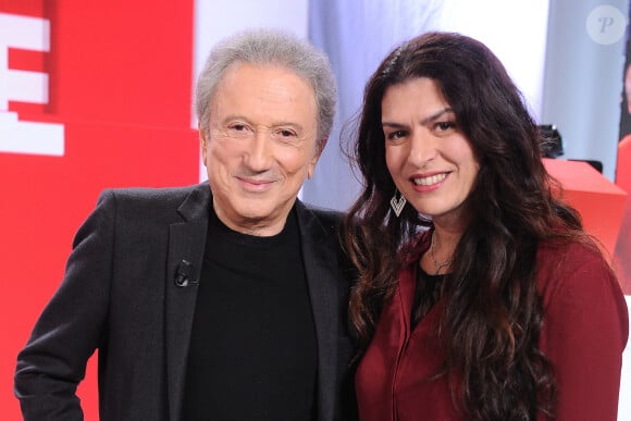 Exclusif - Michel Drucker et Elise Boghossian - Enregistrement de l'émission Vivement dimanche, diffusée sur France 3 le 17 novembre 2024. © Guillaume Gaffiot / Bestimage 