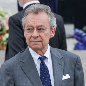 Michel Denisot - Sortie des obsèques de l'auteure-compositrice-interprète et actrice française Françoise Hardy au crématorium du cimetière du Père-Lachaise à Paris, France, le 20 juin 2024. © Jacovides-Moreau/Bestimage 