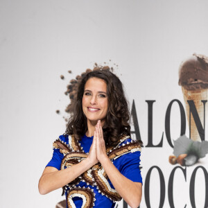 Christophe Bertrand et Nicolas Morin pour La Reine Astrid et le studio Invenio Flory Modèle porté par Clémence Castel lors du défilé d'ouverture du salon du chocolat 2022 à Paris porte de Versailles le 27 octobre 2022. © Pierre Perusseau / Veeren / Bestimage 