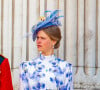 Elle étudie dans une célèbre université du Royaume-Uni
Londres, ROYAUME-UNI - La famille royale britannique s'est rassemblée sur le balcon du palais de Buckingham pour assister au défilé aérien lors de la cérémonie du Trooping the Colour 2024, célébrant l'anniversaire officiel de la monarque à Londres. Sur la photo : Sophie Duchesse d'Edimbourg (Sophie Rhys-Jones, duchesse d'Edimbourg), Prince Edward (Le prince Edward, duc d'Edimbourg), Lady Louise Windsor (Louise Mountbatten-Windsor (Lady Louise Windsor).
Traduit avec DeepL.com (version gratuite)