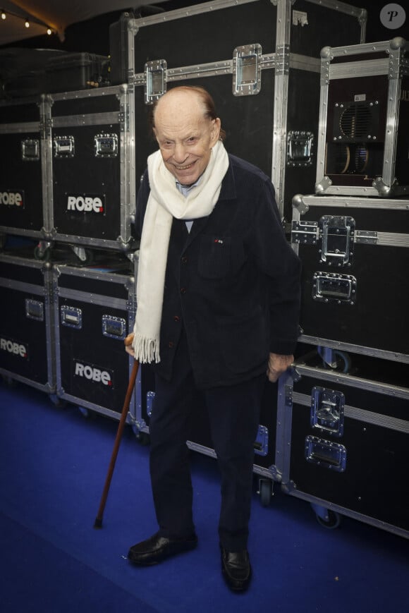 Durant sa carrière, il a notamment écrit certains des plus grands tubes d'Edith Piaf
Exclusif - Charles Dumont - Backstage - Enregistrement de l'émission "Le grand échiquier, Spéciale Edith Piaf", présentée par C.Chazal et A.Manoukian, et diffusée le 12 mars sur France 2 © Jack Tribeca / Bestimage 