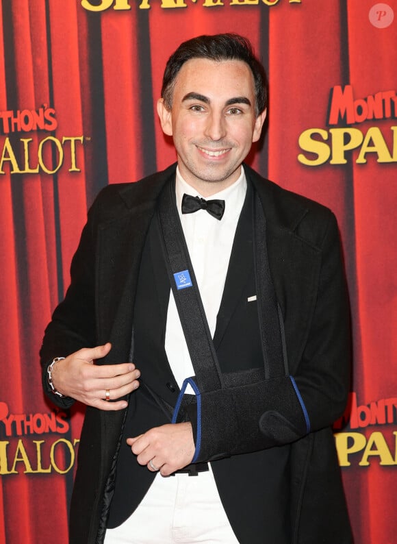 Farid Khider a blessé Jordan de Luxe
Jordan De Luxe - Générale de la comédie musicale "Monty Python's Spamalot" mise en scène par PEF au théâtre de Paris © Coadic Guirec/Bestimage