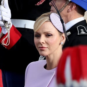 Le prince Albert II et la princesse Charlene de Monaco - La famille princière de Monaco arrive à la cathédrale Notre-Dame Immaculée pour la messe solennelle d'action de grâce et un Te Deum, à l'occasion de la Fête Nationale de Monaco le 19 novembre 2024. © Dominique Jacovides - Bruno bebert / Bestimage 