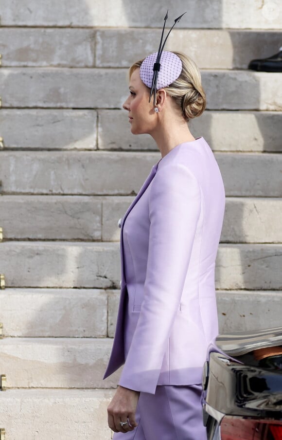 La princesse Charlene de Monaco - La famille princière de Monaco arrive à la cathédrale Notre-Dame Immaculée pour la messe solennelle d'action de grâce et un Te Deum, à l'occasion de la Fête Nationale de Monaco le 19 novembre 2024. © Dominique Jacovides - Bruno bebert / Bestimage 