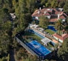 Eva Longoria a décidé de quitter son manoir de Beverly Hills, d'une valeur de 15 millions de dollars aujourd'hui
 
Eva Longoria se sépare de sa villa à Beverly Hills.