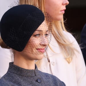 Pour l'occasion, Beatrice et Pierre, et leurs fils, ont opté pour des tenues très chics. 
Beatrice Borromeo, Stefano et Francesco Casiraghi dans la cour du palais princier le jour de la fête nationale de Monaco le 19 novembre 2024. © Jean-Charles Vinaj / Pool Monaco / Bestimage