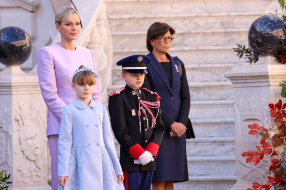 La princesse Charlene de Monaco, la princesse Gabriella, le prince héritier Jacques, la princesse Stéphanie de Monaco dans la cour du palais princier le jour de la fête nationale de Monaco le 19 novembre 2024. © Jean-Charles Vinaj / Pool Monaco / Bestimage