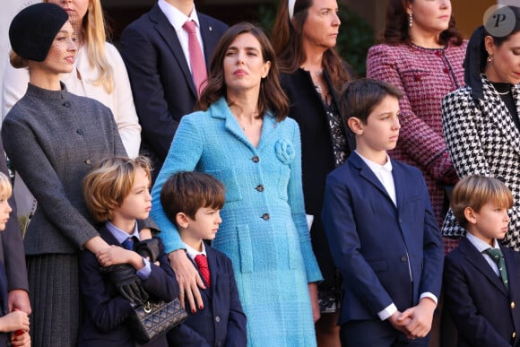 Beatrice Borromeo, Charlotte Casiraghi, Balthazar Rassam, Raphaël Elmaleh, Sacha Casiraghi dans la cour du palais princier le jour de la fête nationale de Monaco le 19 novembre 2024. © Jean-Charles Vinaj / Pool Monaco / Bestimage