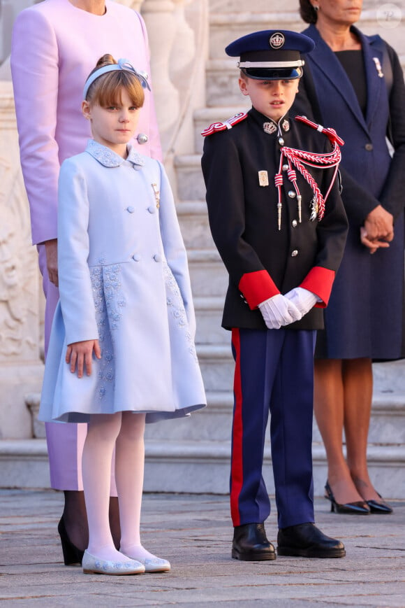 le prince héritier Jacques, la princesse Gabriella dans la cour du palais princier le jour de la fête nationale de Monaco le 19 novembre 2024. © Jean-Charles Vinaj / Pool Monaco / Bestimage