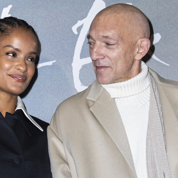 Vincent Cassel et sa compagne Narah Baptista lors de la première du film "Saint-Ex" au cinéma Pathé Wepler à Paris le 19 novembre 2024. © Olivier Borde / Bestimage