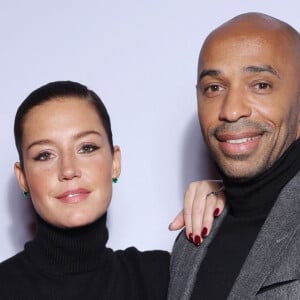 Adèle Exarchopoulos et Thierry Henry - People au photocall de la soirée "GQ Men of the Year awards 2024" à l'hôtel Plaza à Paris. Le 20 novembre 2024 © Denis Guignebourg / Bestimage