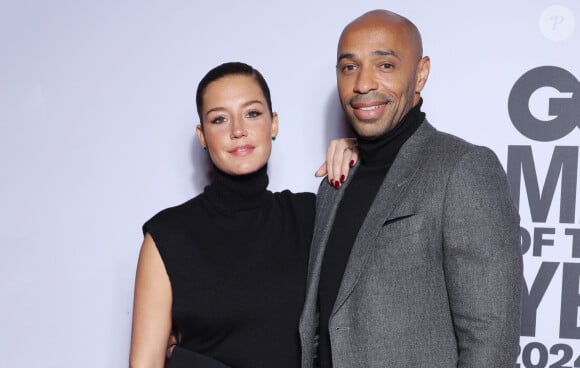 Adèle Exarchopoulos et Thierry Henry - People au photocall de la soirée "GQ Men of the Year awards 2024" à l'hôtel Plaza à Paris. Le 20 novembre 2024 © Denis Guignebourg / Bestimage