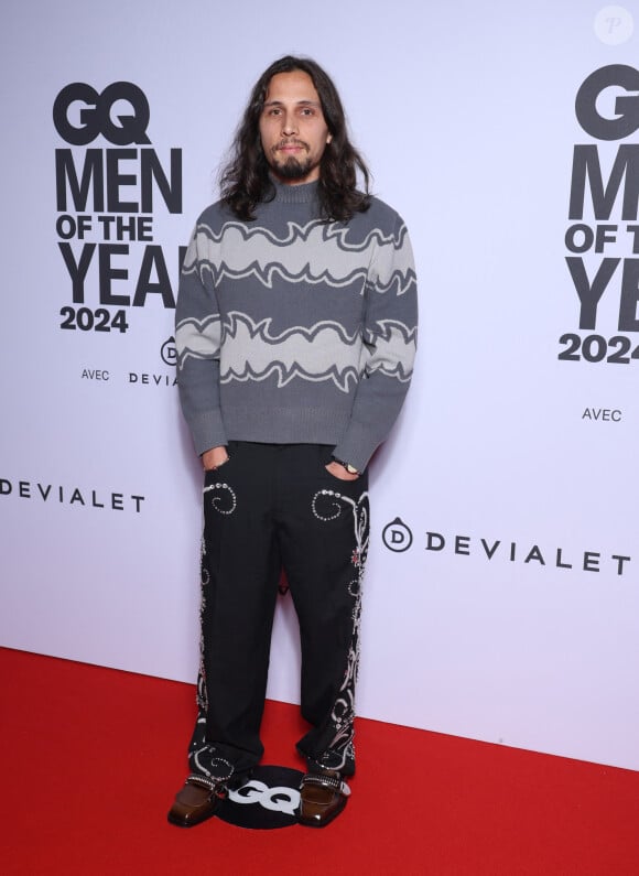 Anthony Alvarez - People au photocall de la soirée "GQ Men of the Year awards 2024" à l'hôtel Plaza à Paris. Le 20 novembre 2024 © Denis Guignebourg / Bestimage