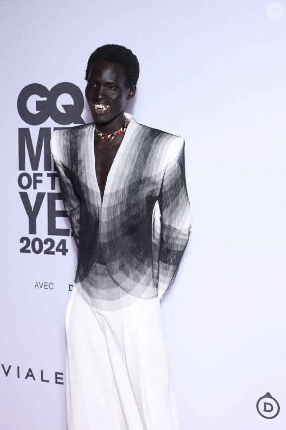 Mamuor A. Majeng - People au photocall de la soirée "GQ Men of the Year awards 2024" à l'hôtel Plaza à Paris. Le 20 novembre 2024 © Denis Guignebourg / Bestimage