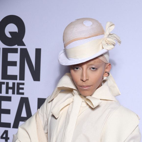 Bilal Hassani - People au photocall de la soirée "GQ Men of the Year awards 2024" à l'hôtel Plaza à Paris. Le 20 novembre 2024 © Denis Guignebourg / Bestimage