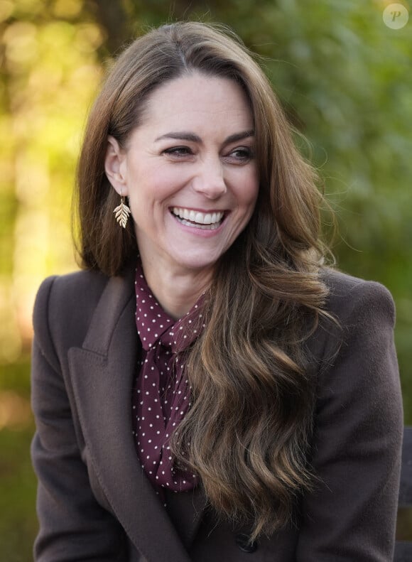 Le prince William, prince de Galles, et Catherine (Kate) Middleton, princesse de Galles, visitent le centre communautaire de Southport, pour rencontrer les familles des victimes de l'attaque au couteau, le 10 octobre 2024. © Julien Burton / Bestimage 