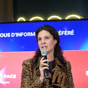 La journaliste plait grâce à son franc-parler et ses questions directes.
Exclusif - Apolline de Malherbe, rendez-vous d'information préféré pour "Face à face" lors de la soirée de remise de prix Molotov TV Awards 2024, première édition, pour récompenser les programmes télés préférés. © Rachid Bellak / Bestimage