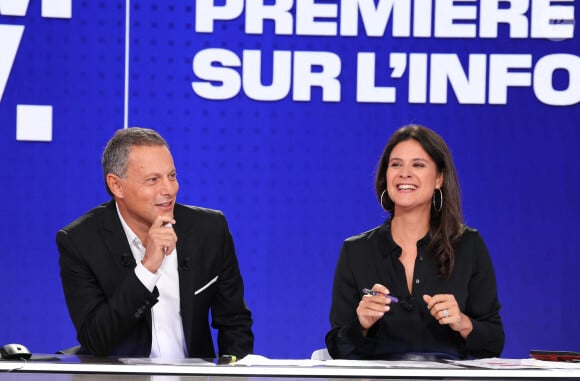 Marc-Olivier Fogiel et Apolline de Malherbe lors de la conférence de presse de rentrée BFM TV. - RMC du groupe Altice France à Paris, France, le 31 août 2023. © Coadic Guirec/Bestimage