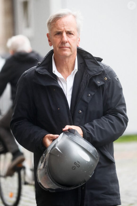 Bernard de La Villardière - Obsèques de Christophe Deloire (Directeur général de Reporters sans frontières) en l'église Saint-Sulpice à Paris. Le 19 juin 2024 © Christophe Clovis / Bestimage