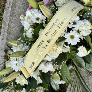 "On avait l'impression qu'il était aligné avec nous dans l'église, franchement", a poursuivi Bruno Moynot.
Illustration de la tombe de Michel Blanc au cimetière du Père-Lachaise à Paris le 14 octobre 2024. © Cristophe Clovis/Bestimage