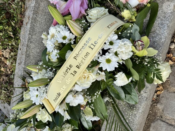 "On avait l'impression qu'il était aligné avec nous dans l'église, franchement", a poursuivi Bruno Moynot.
Illustration de la tombe de Michel Blanc au cimetière du Père-Lachaise à Paris le 14 octobre 2024. © Cristophe Clovis/Bestimage