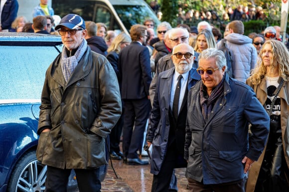 Thierry Lhermitte, Gérard Jugnot, Christian Clavier - Sortie des Obsèques de Michel Blanc en l'église Saint-Eustache à Paris, le 10 octobre 2024. © Moreau / Jacovides / Bestimage 