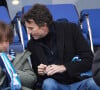 son fils est né le 2 mai 2014 de son amour avec la mannequin russe Natalia Vodianova (qu'il a épousée en 2020).
Antoine Arnault et son fils aîné Célébrités dans les tribunes du match de football de Ligue 2 entre le Paris FC et le FC Annecy au Stade Charlety à Paris le 23 novembre 2024. © Cyril Moreau/Bestimage