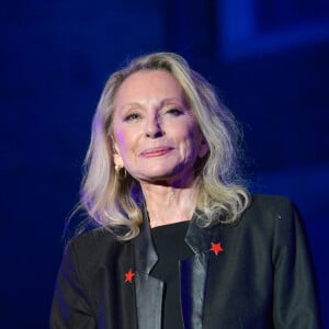 Véronique Sanson a connu l'amour plusieurs fois dans sa vie. 
Exclusif - Véronique Sanson en concert pour le festival du château de Solliès-Pont, France. © Patrick Carpentier/Bestimage