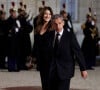 Pas peu fier de son clan en plus d'en être "très proche", Nicolas Sarkozy n'a pas tari d'éloges à son sujet : "On passe les vacances tous ensemble".
Nicolas Sarkozy et sa femme Carla Bruni-Sarkozy lors de l'accueil par le couple présidentiel français du président du Kazakhstan au palais de l'Elysée à Paris pour un dîner d'état le 5 novembre 2024. © Dominique Jacovides / Bestimage 