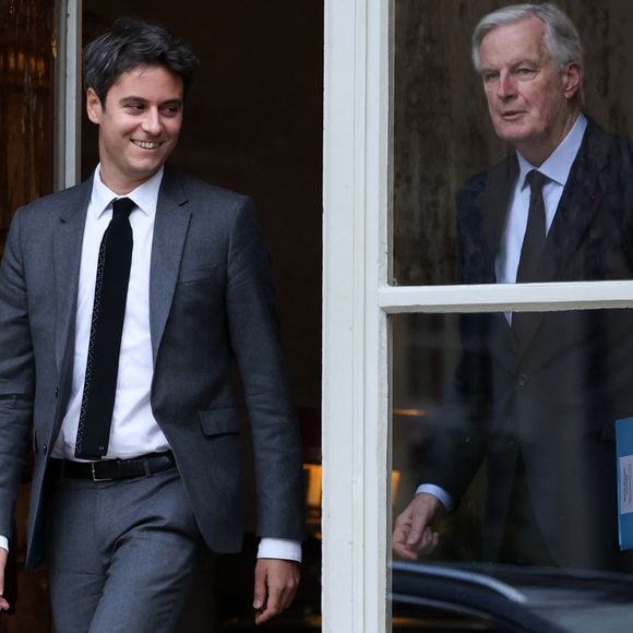 Le Premier ministre, Michel Barnier reçoit l'ancien premier ministre et président du groupe parlementaire Ensemble Pour la République Gabriel Attal et les responsables politiques de la majorité à Matignon, Paris, le 26 novembre 2024. © Stéphane Lemouton / Bestimage 