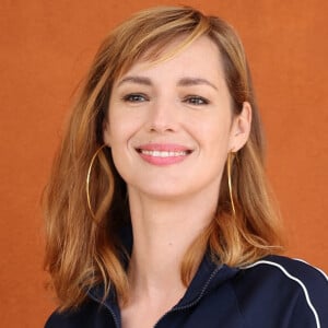 Qui souffle sa 43e bougie ce jeudi 28 novembre 2024
Louise Bourgoin - Célébrités au village lors des Internationaux de France de tennis de Roland Garros 2024 à Paris le 9 juin 2024. 