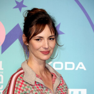 Une région à laquelle elle est restée attachée
Louise Bourgoin - 27ème Festival International du Film de Comédie de l'Alpe d'Huez le 16 janvier 2024. © Dominique Jacovides/Bestimage